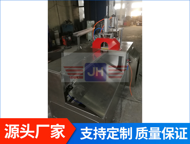 定長(zhǎng)牽引切割機(jī)